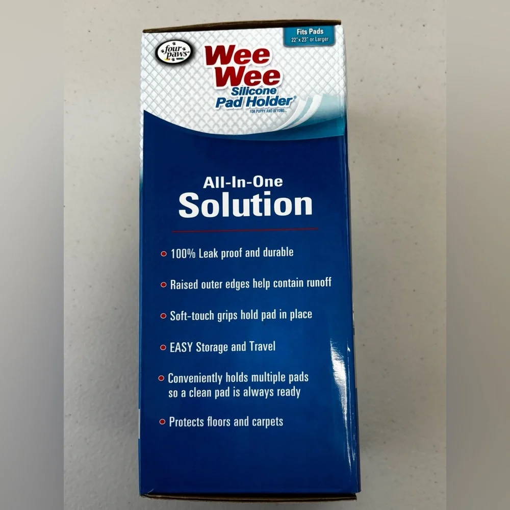 Four Paws Silicone Wee Wee Pad Holder